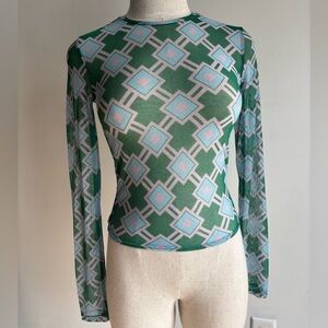 Full tilt sheer long sleeve size small